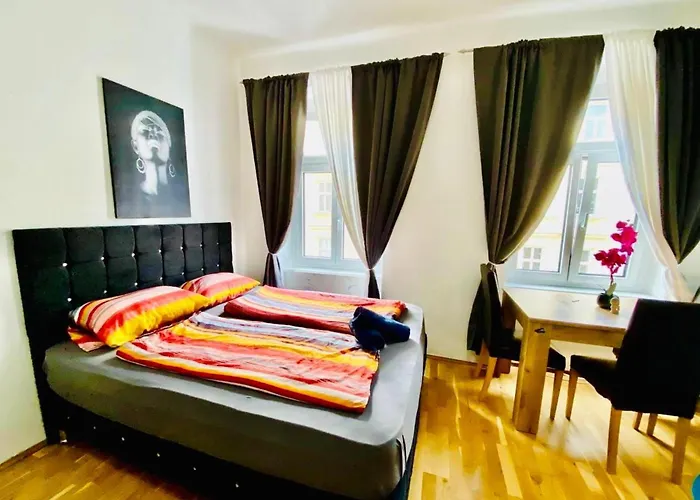Beautiful 1br 5p 10 Min Transport To Stadthalle Διαμέρισμα